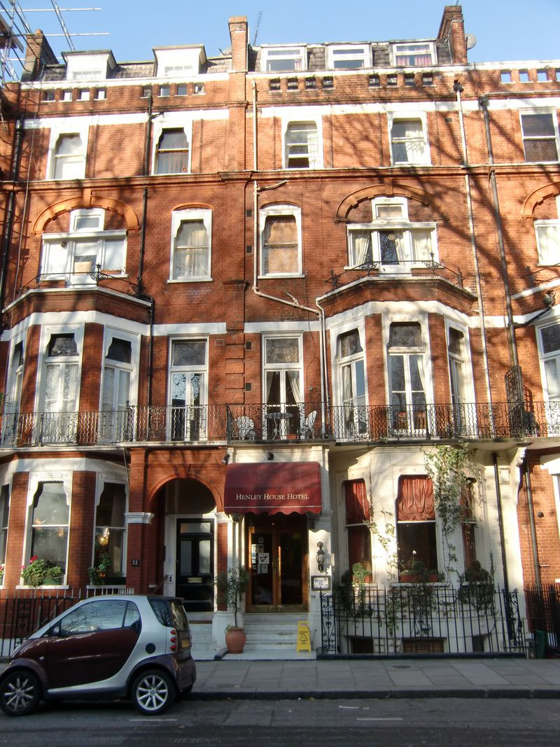 Vacation Hub International - VHI - Henley House Hotel