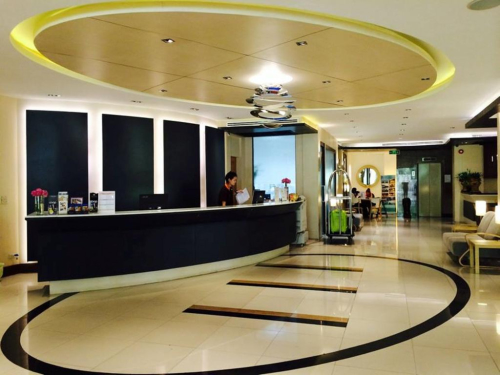 Vacation Hub International - VHI - Royal View Resort