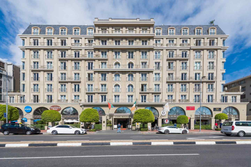 Vacation Hub International - VHI - The Cape Royale