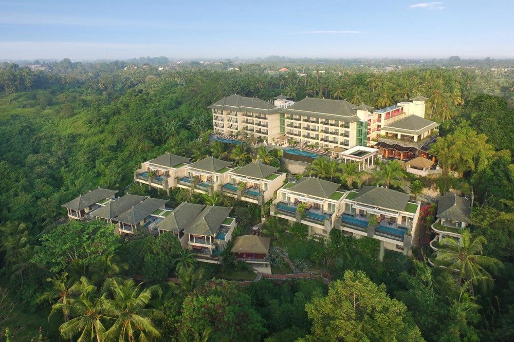 Vacation Hub International - VHI - SereS Springs Resort & Spa