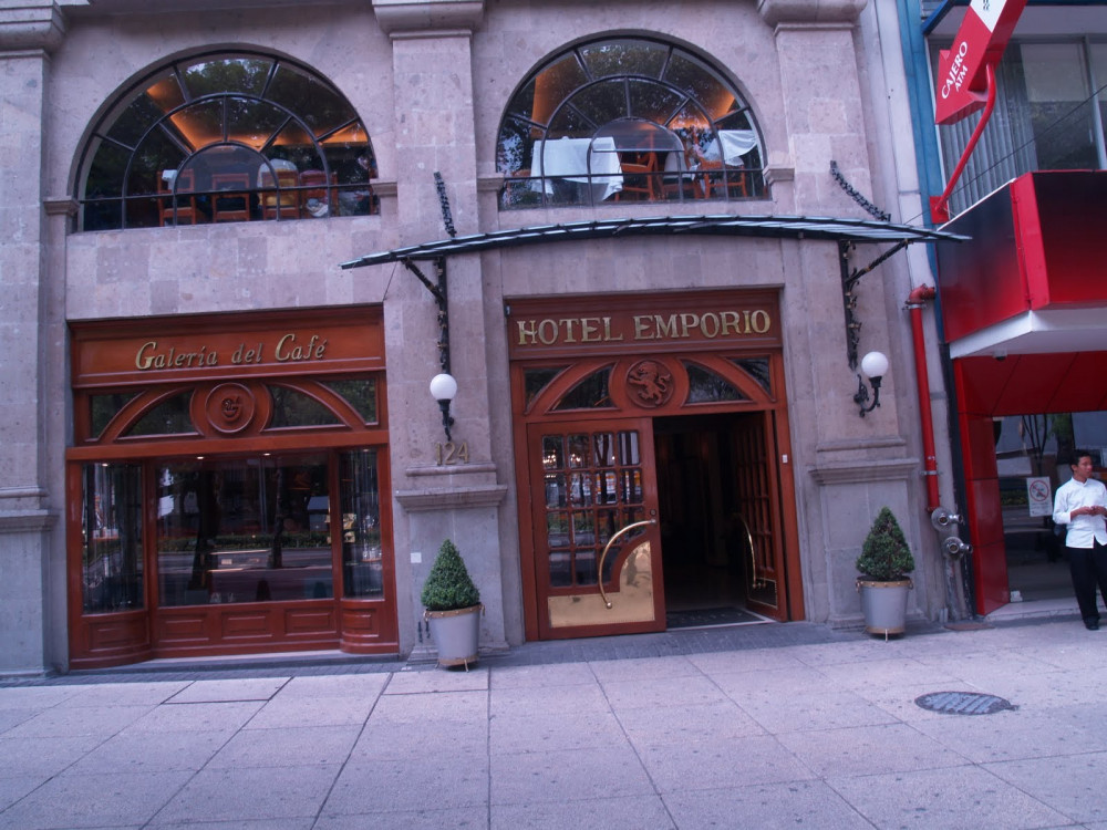 Vacation Hub International - VHI - Hotel Emporio