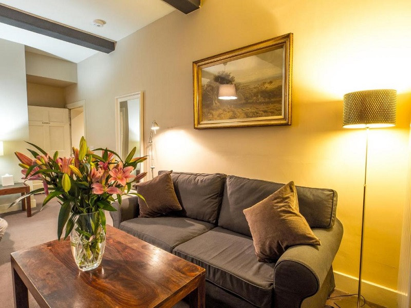 Vacation Hub International - VHI - Six Brunton Place