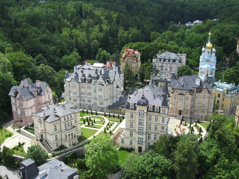 Vacation Hub International - VHI - Savoy Westend Hotel