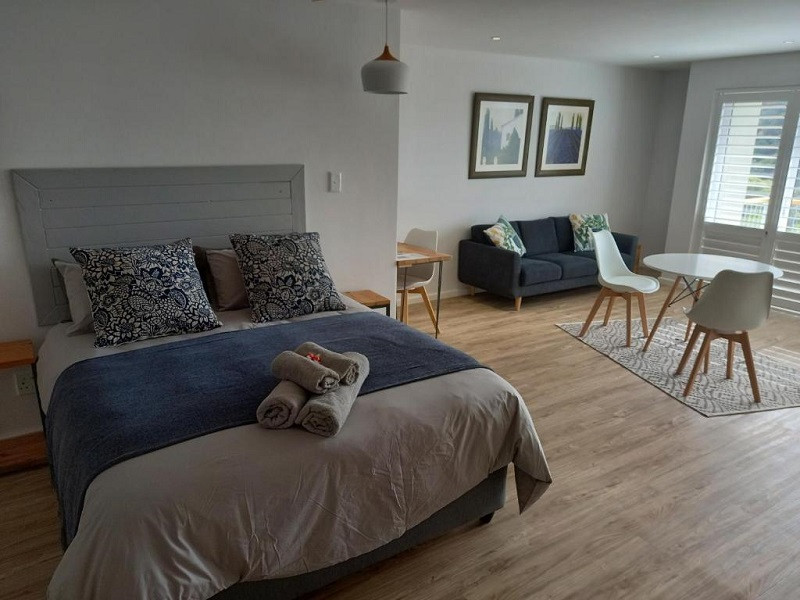Vacation Hub International - VHI - Stonebrook Apartments