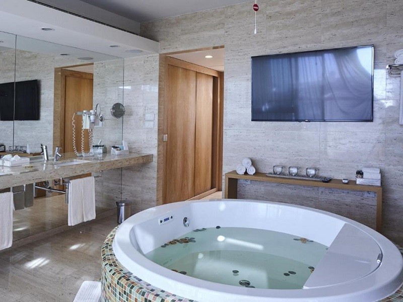 Vacation Hub International - VHI - Crowne Plaza Vilamoura - Algarve, an IHG Hotel