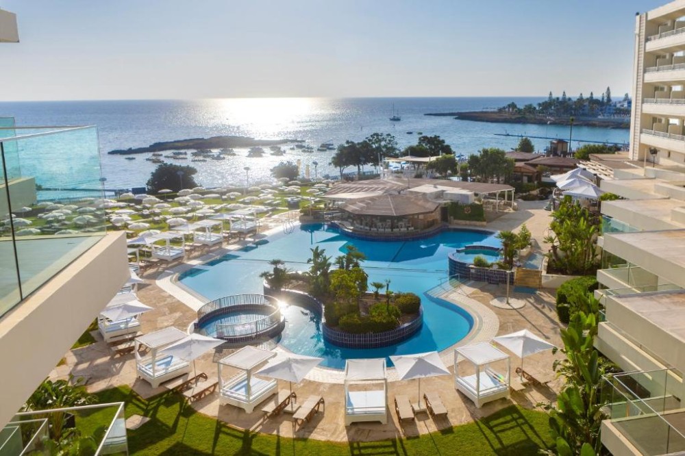 Vacation Hub International - VHI - Capo Bay Hotel