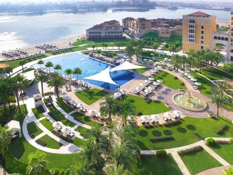 Vacation Hub International - VHI - The Ritz-Carlton Abu Dhabi, Grand Canal