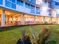  Vacation Hub International | The Blue Marlin Hotel Main
