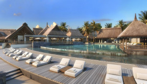  Vacation Hub International | Preskil Beach Resort Main