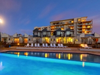  Vacation Hub International | Assured Ascot Quays Apartment Hotel Main