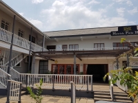 Vacation Hub International | Howick Falls Hotel Main