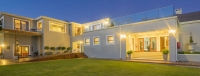  Vacation Hub International | Madison Manor Boutique Hotel Main