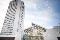  Vacation Hub International | Gardens Centre Holiday Apartments Main