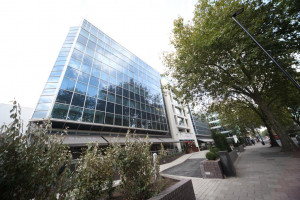  Vacation Hub International | Clayton Hotel Chiswick Main