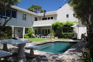  Vacation Hub International | Village Green Guest House Main