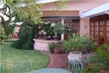  Vacation Hub International | Moindis Guest House Main