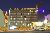  Vacation Hub International | Cova Hotel Main