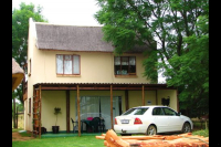  Vacation Hub International | Gina's Self Catering Chalets Main