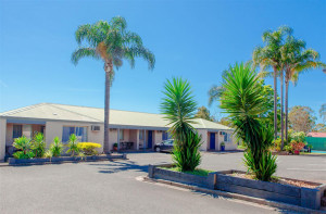  Vacation Hub International | Best Western The Balan Village Motel Main
