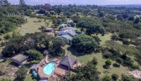  Vacation Hub International | White House Lodge Main