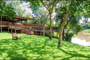  Vacation Hub International | Hippo water front lodge Main