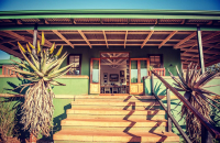 Vacation Hub International | Three Tree Hill Lodge Main