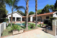  Vacation Hub International | Acacia Grove Guest House (PTY) LTD Main