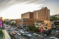  Vacation Hub International | Hamilton Hotel Main