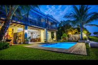  Vacation Hub International | Shaka's Seat Main