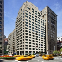  Vacation Hub International | Loews Regency Hotel Main