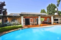  Vacation Hub International | Accommodation @ Van's Main