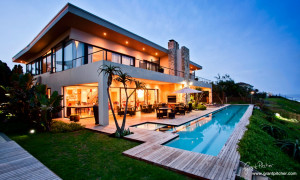  Vacation Hub International | Canelands Beach Club Main