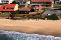  Vacation Hub International | Beach House Jeffreys Bay Main