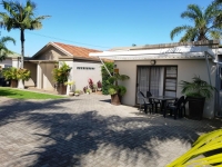  Vacation Hub International | Kennington Palms Main