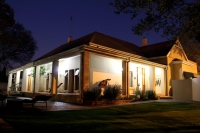  Vacation Hub International | Del Roza Guest House Main