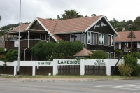  Vacation Hub International | Lakeside Knysna Main