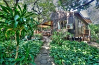  Vacation Hub International | Rocky Bay Resort Main