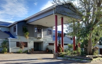  Vacation Hub International | Loerie Guest Lodge Main