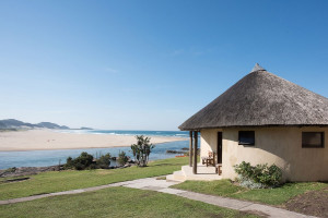  Vacation Hub International | Wavecrest Beach Hotel & Spa Main