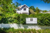  Vacation Hub International | Whispering Oaks Guest House Main