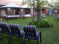  Vacation Hub International | Villa Mexicana Guest House Main