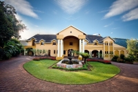  Vacation Hub International | Ligna Lodge Main