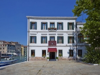  Vacation Hub International | Canal Grande Main