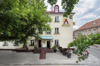  Vacation Hub International | Hotel Amberton Cozy Main