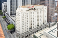  Vacation Hub International | Hilton Checkers Los Angeles Main