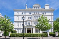  Vacation Hub International | Columbia Hotel London Main