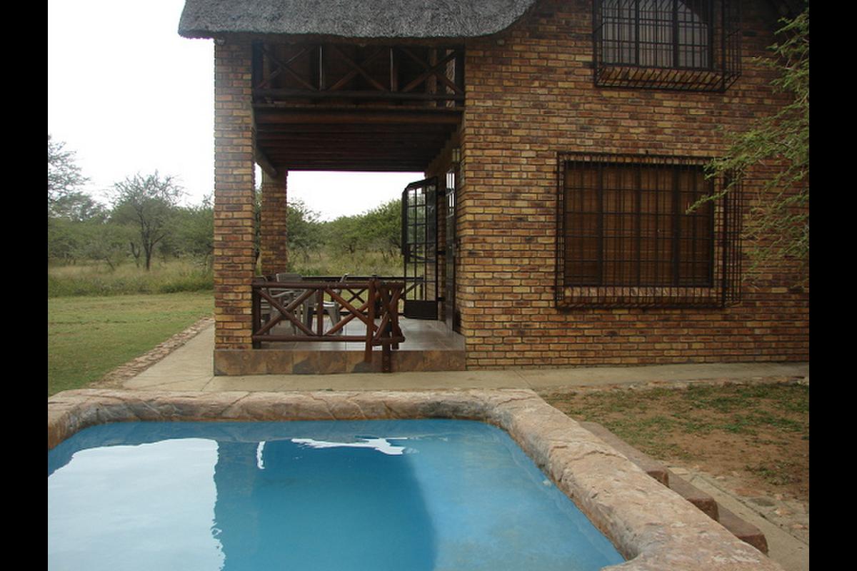  Vacation Hub International | Savanna Pride Main