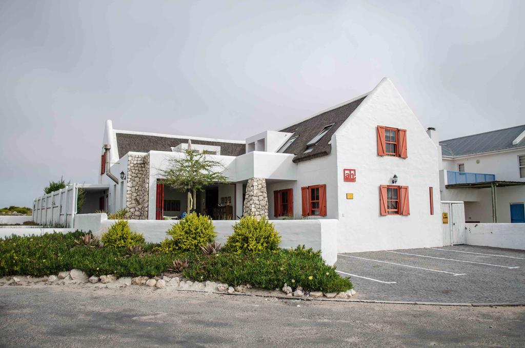  Vacation Hub International | ah! guesthouse Main