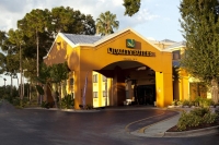  Vacation Hub International | Quality Suites Orlando Main