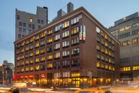  Vacation Hub International | Hilton Garden Inn New York Tribeca Main